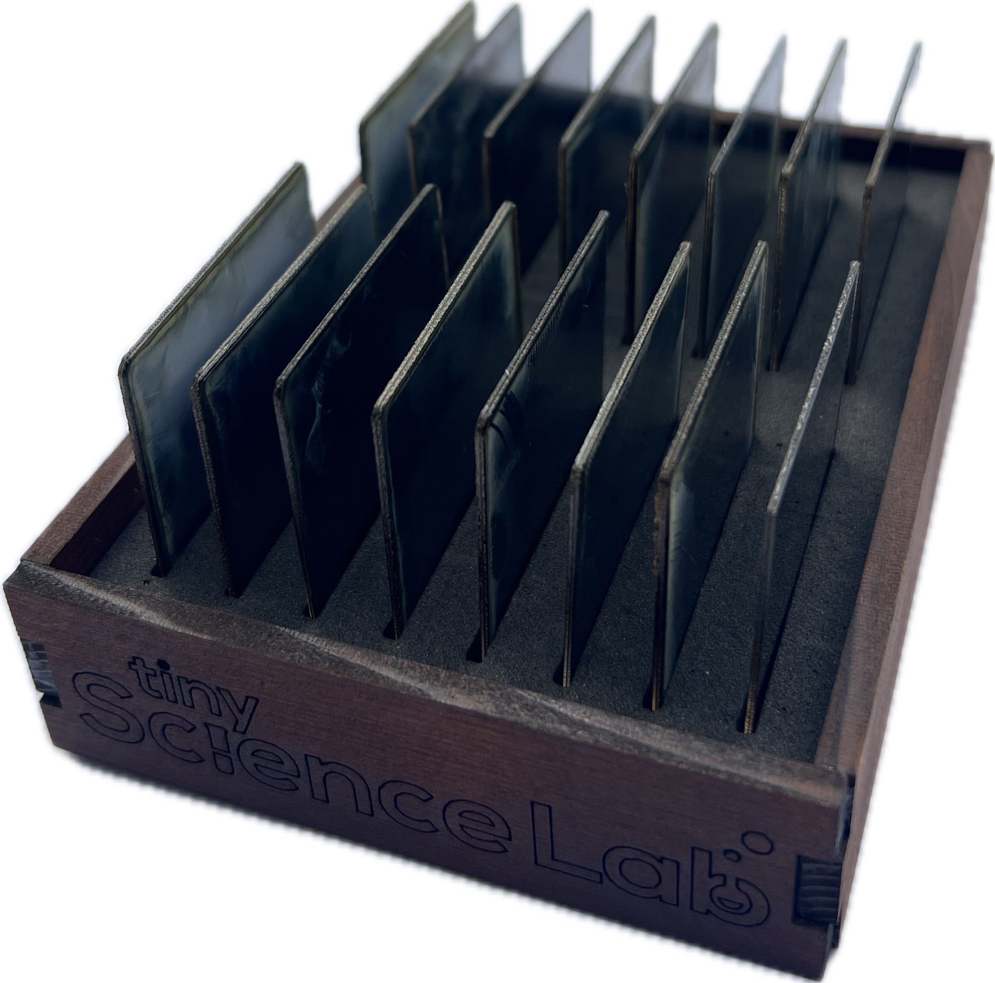 Class Set (8 Pairs) Polaroid Light Filters in Timber Caddy with Foam Insert